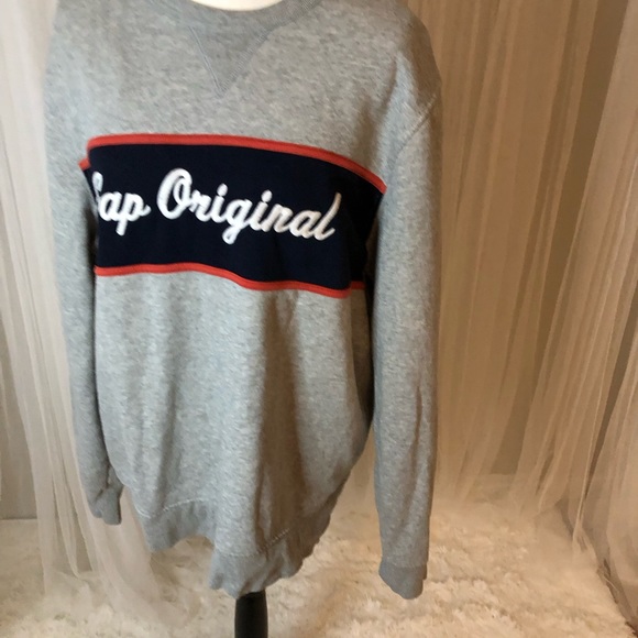 GAP embroidered long sleeve Heather gray oversized sweatshirt size L - Picture 3 of 8